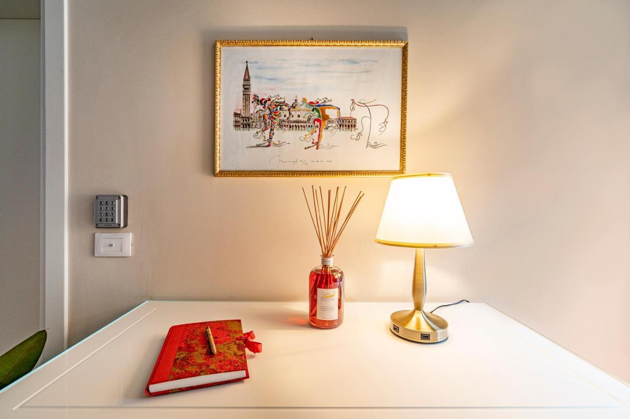 Residenza La Duchessa Deluxe Rooms Venedig Exteriör bild